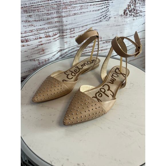 Sam Edelman Brina studded flats Tan Nude silver Studs size 8 - Picture 1 of 11
